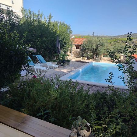 מילנה Vacation House Milka מראה חיצוני תמונה