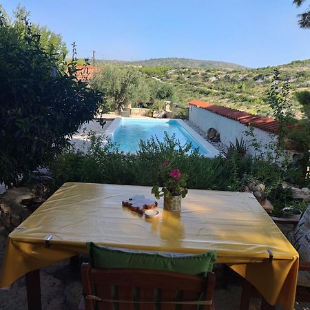 מילנה Vacation House Milka מראה חיצוני תמונה