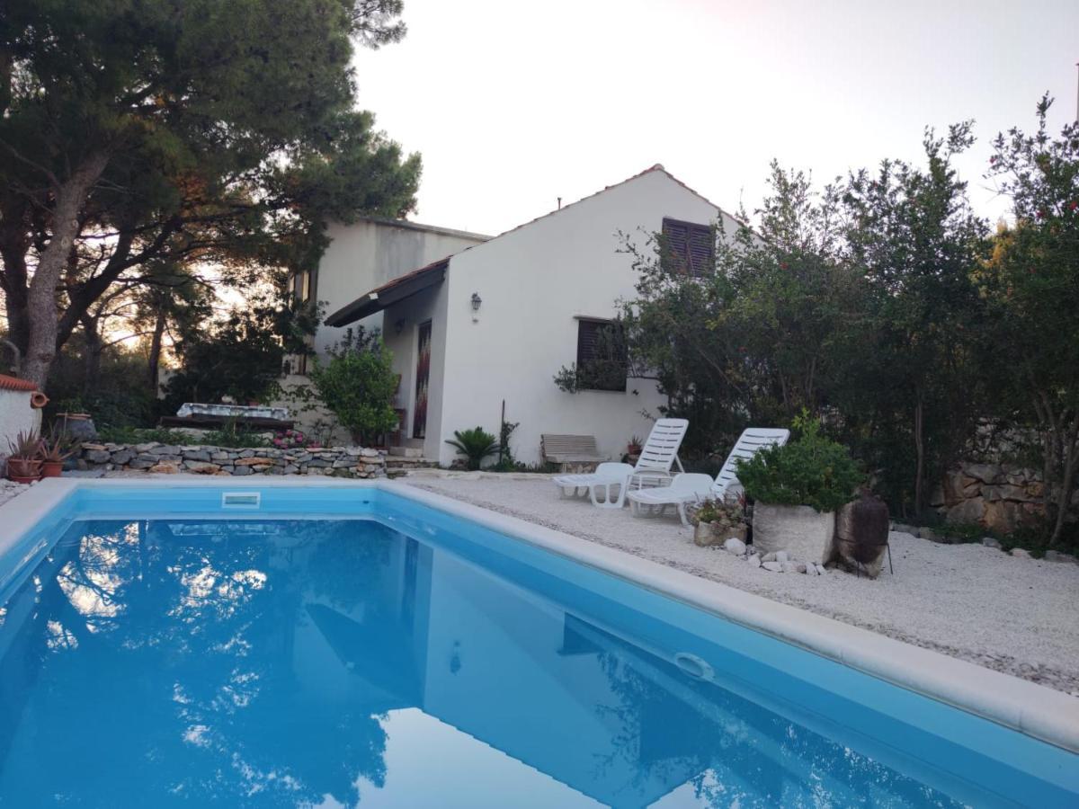מילנה Vacation House Milka מראה חיצוני תמונה